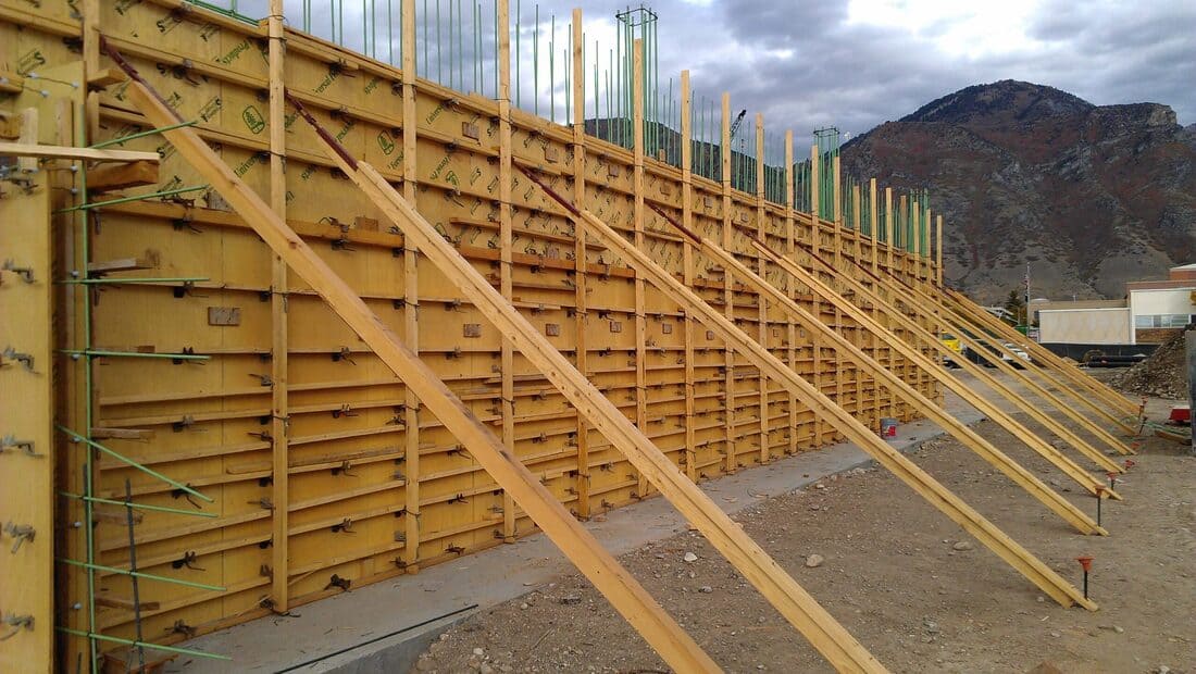 Cốt pha gỗ công nghiệp ứng dụng trong xây dựng